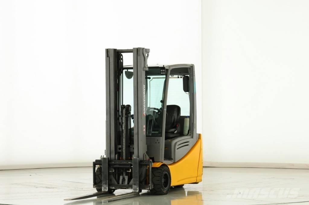 Jungheinrich EFG 220 Elektrikli forkliftler