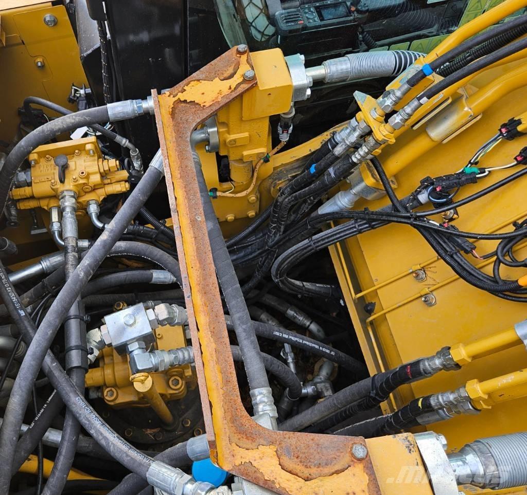 CAT 320 Paletli ekskavatörler