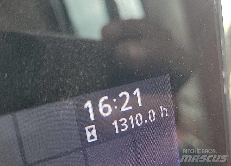 Hitachi ZX225USLC-7 Paletli ekskavatörler