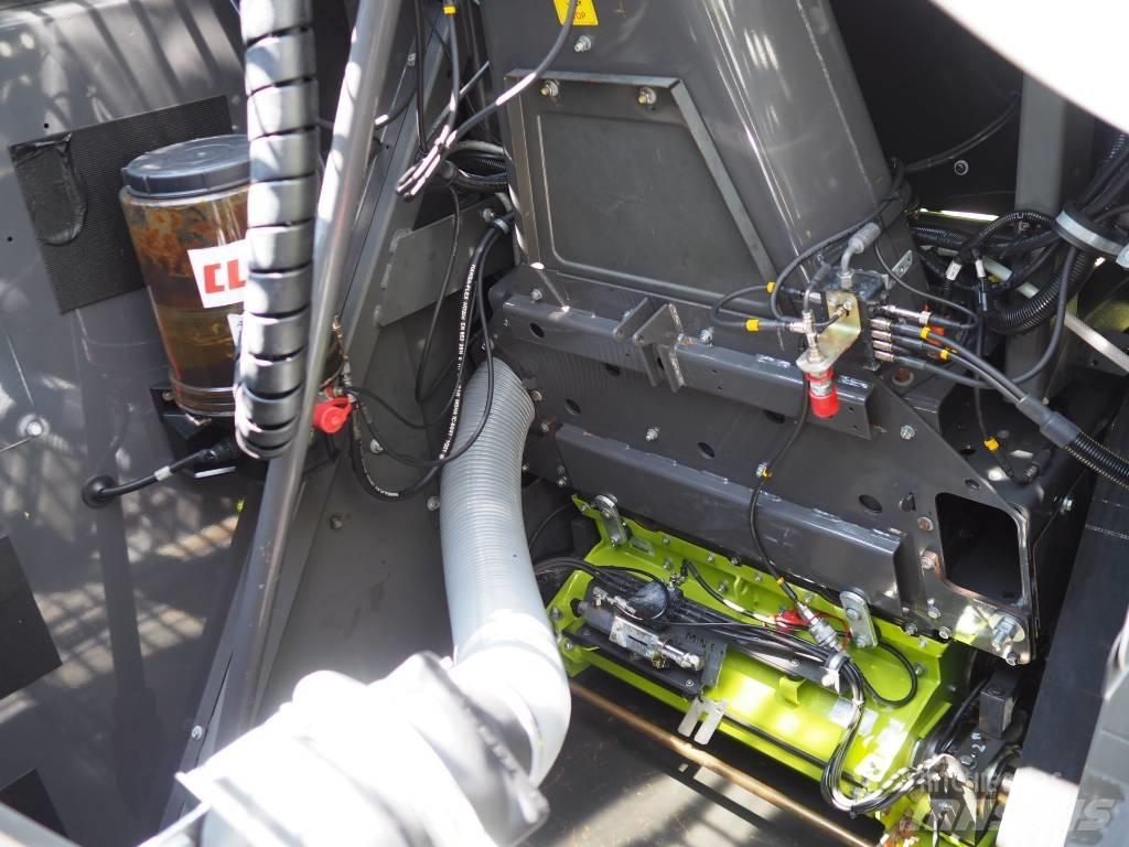 CLAAS Jaguar 870 4WD Kendi yürür silaj makinalari