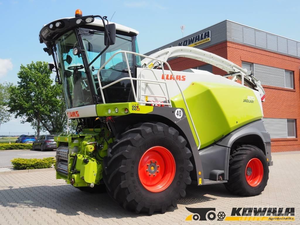 CLAAS Jaguar 870 4WD Kendi yürür silaj makinalari