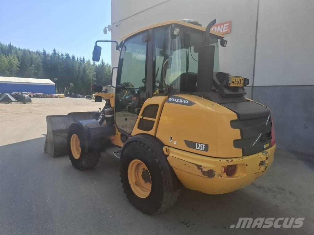 Volvo L 25 F-P Tekerlekli yükleyiciler
