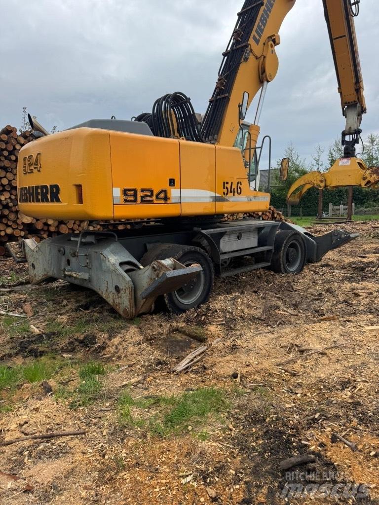 Liebherr 924 Diger yükleme ve kazma ekipmanlari