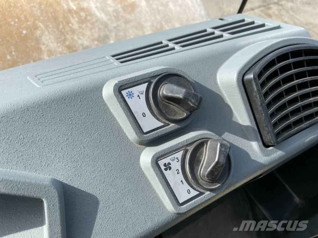 Bomag BW 213 D-5 Tek tamburlu silindirler