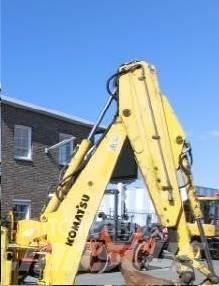 Komatsu WB97 Lanças Saseler