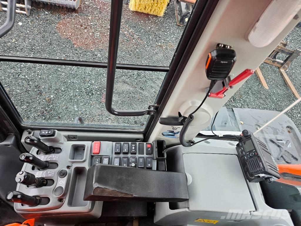 Hitachi ZW 180-6 Tekerlekli yükleyiciler