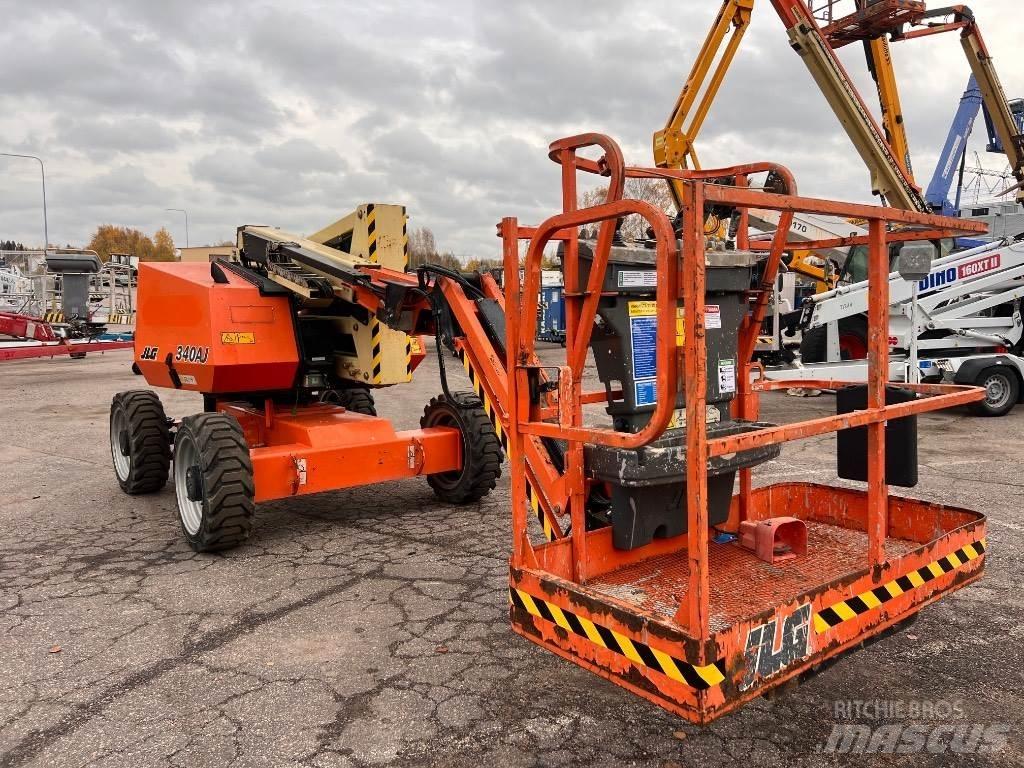 JLG 340 AJ Körüklü personel platformları