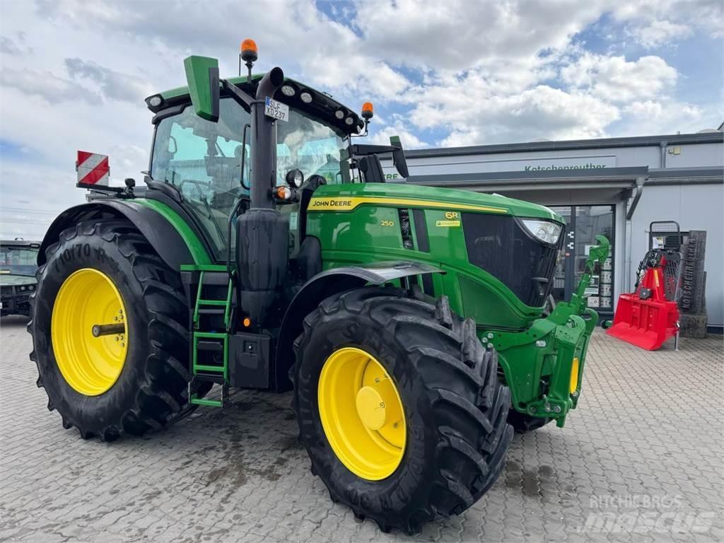 John Deere 6R 250 Traktörler