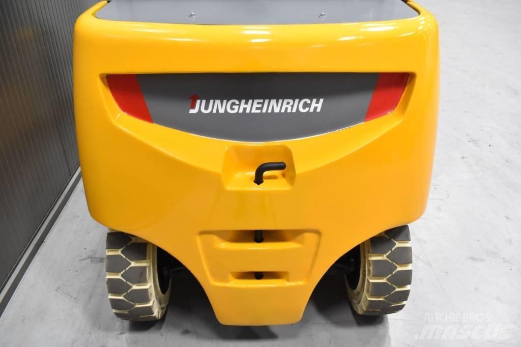 Jungheinrich EFG 540 Elektrikli forkliftler