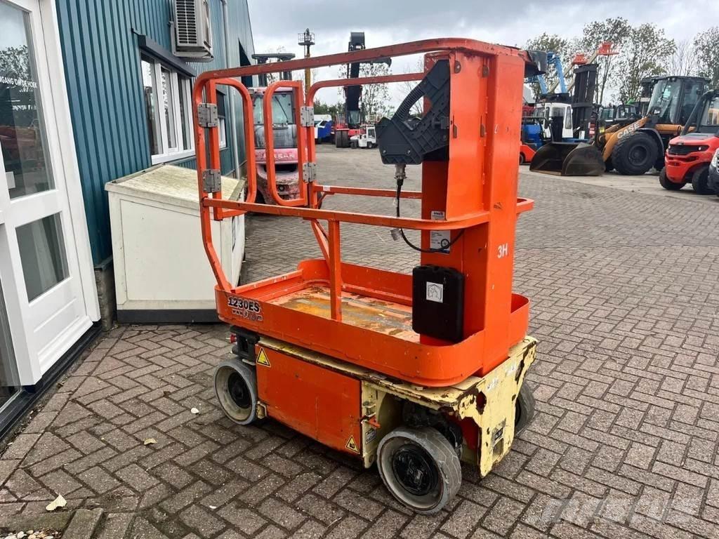 JLG 1230ES Teleskopik personel platformları