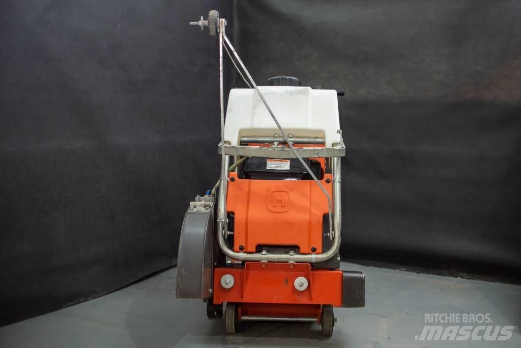 Husqvarna FS413 Asfalt frezeleri