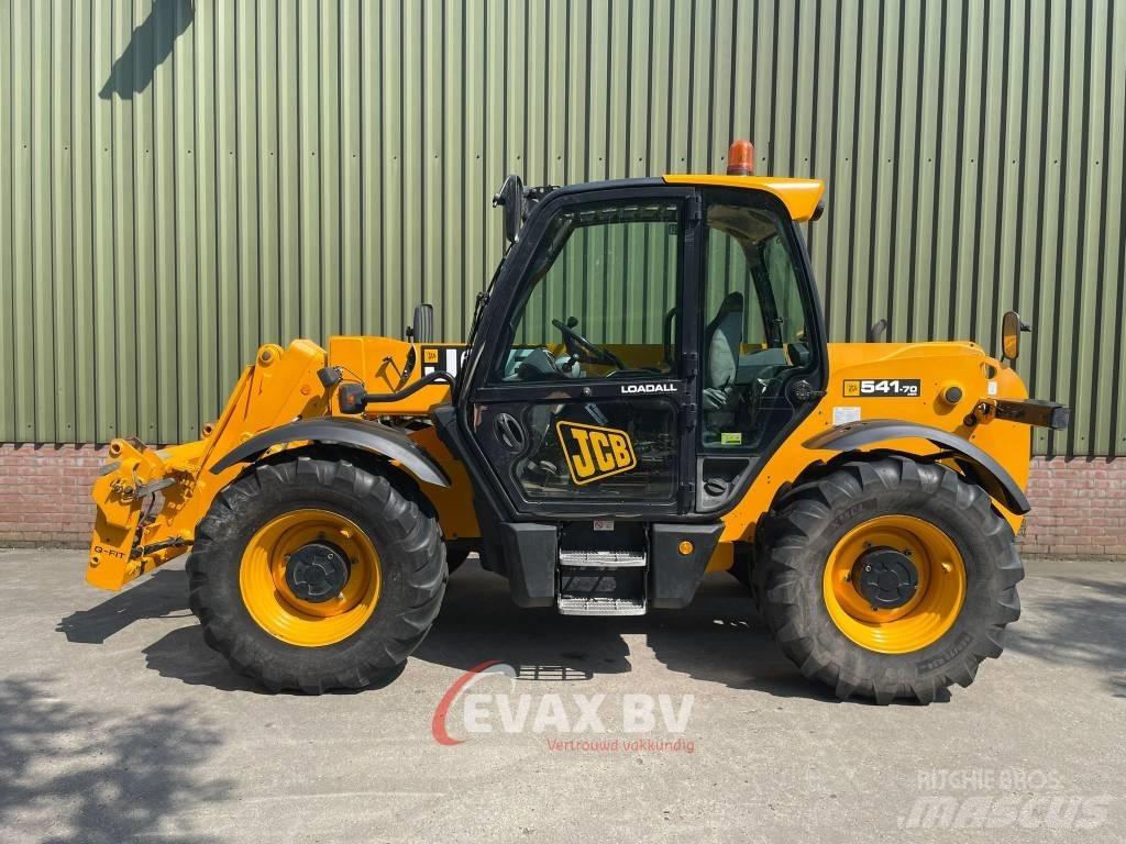 JCB 541-70 Tarimsal teleskopik yükleyiciler