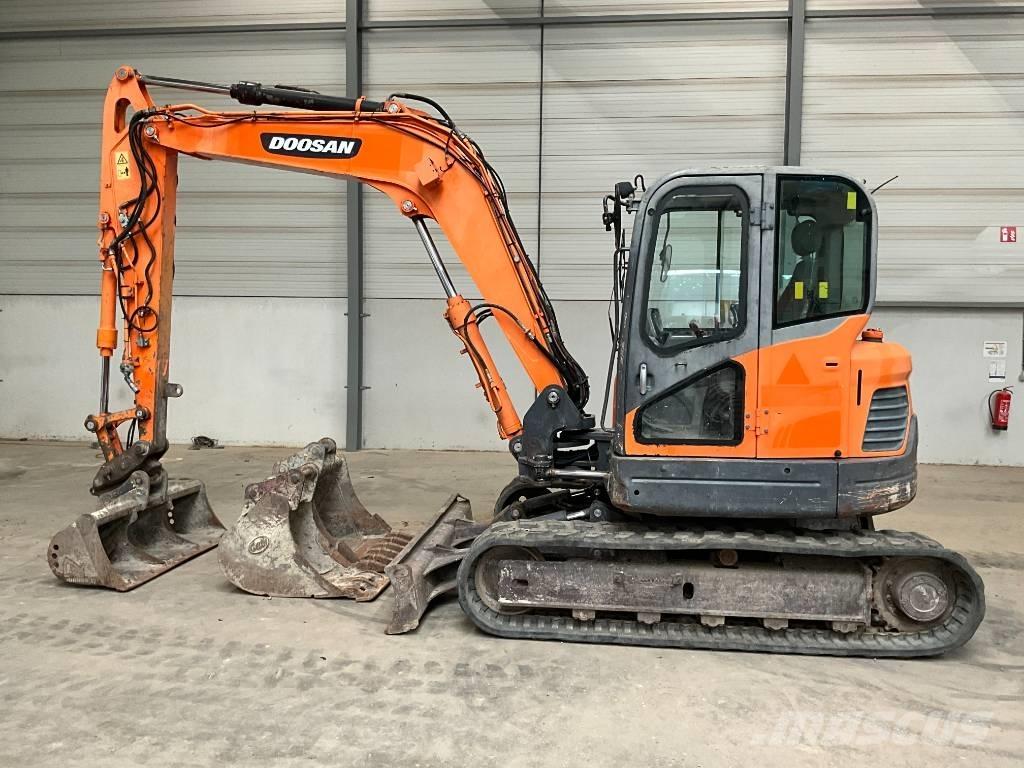 Doosan DX 80 R Midi ekskavatörler 7 - 12 t