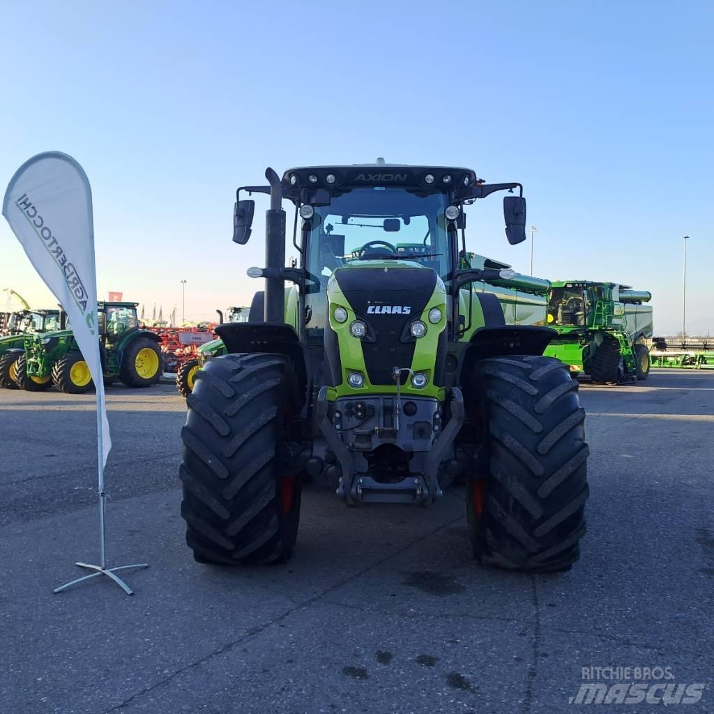 CLAAS Axion 830 Traktörler