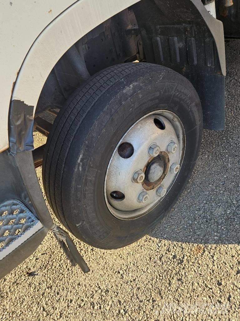 Jinwoo JW280 Araç üstü platformlar