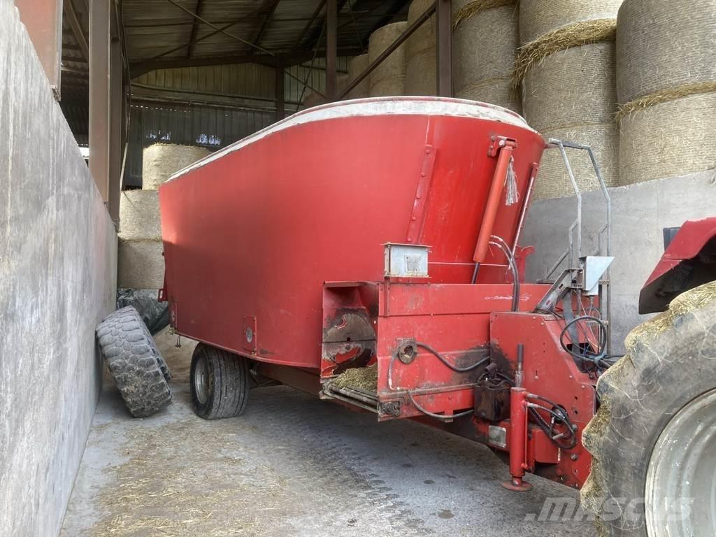 Trioliet AVM 24 Besleme hatlari