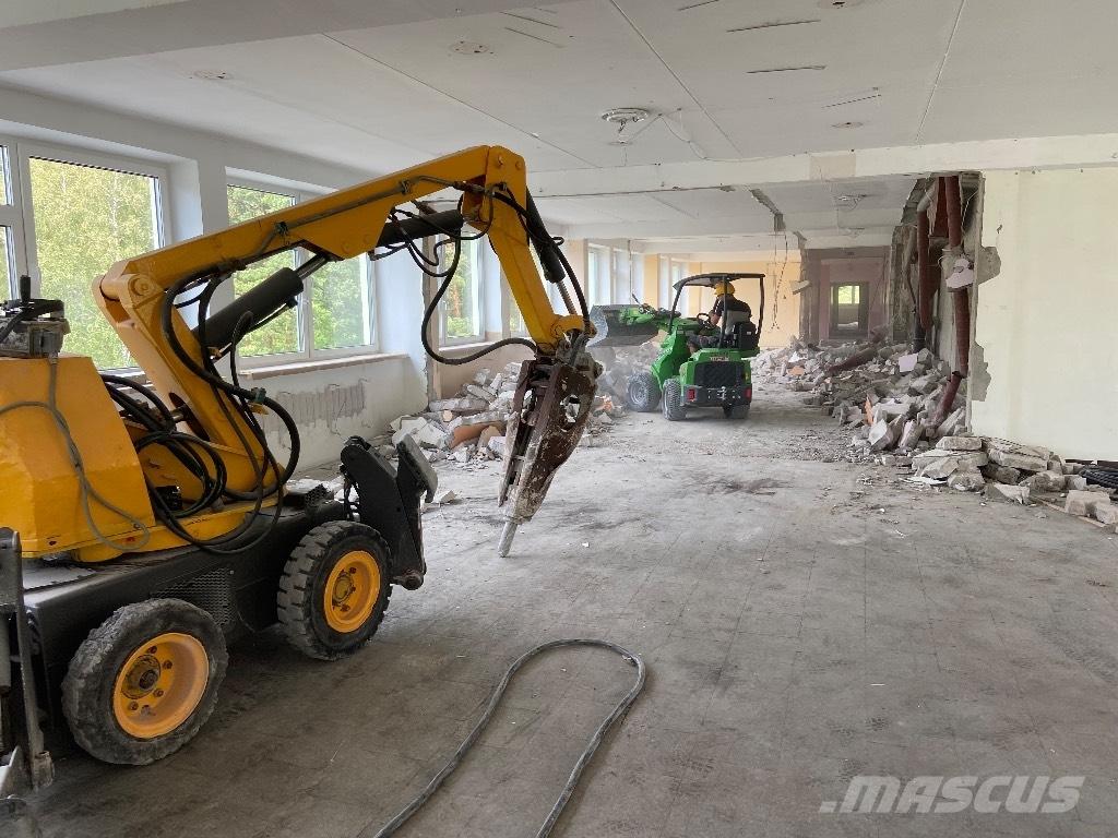 Brokk 250 Yıkım ekskavatörleri
