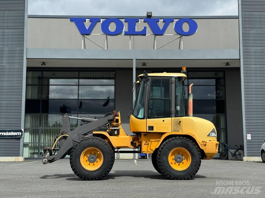 Volvo L 30 B Tekerlekli yükleyiciler
