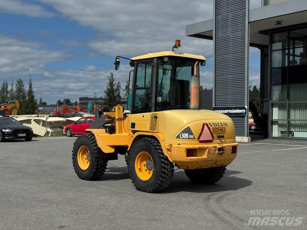Volvo L 30 B Tekerlekli yükleyiciler