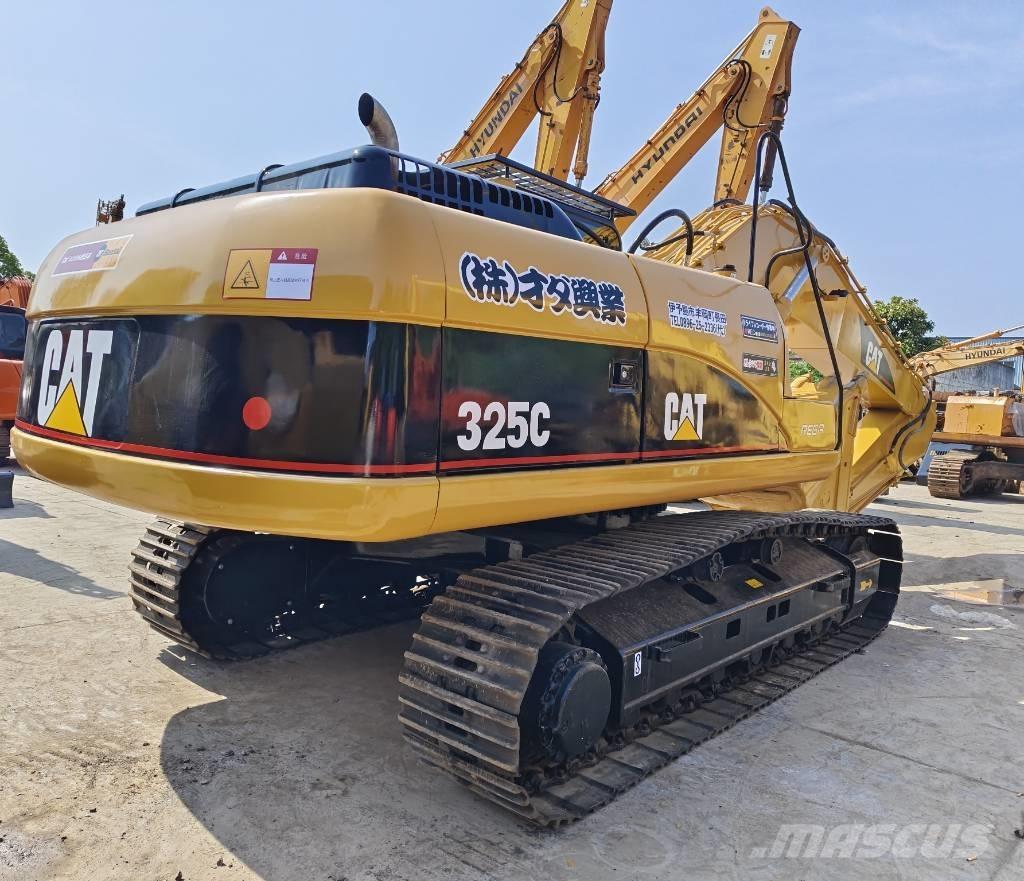 CAT 325 C Paletli ekskavatörler