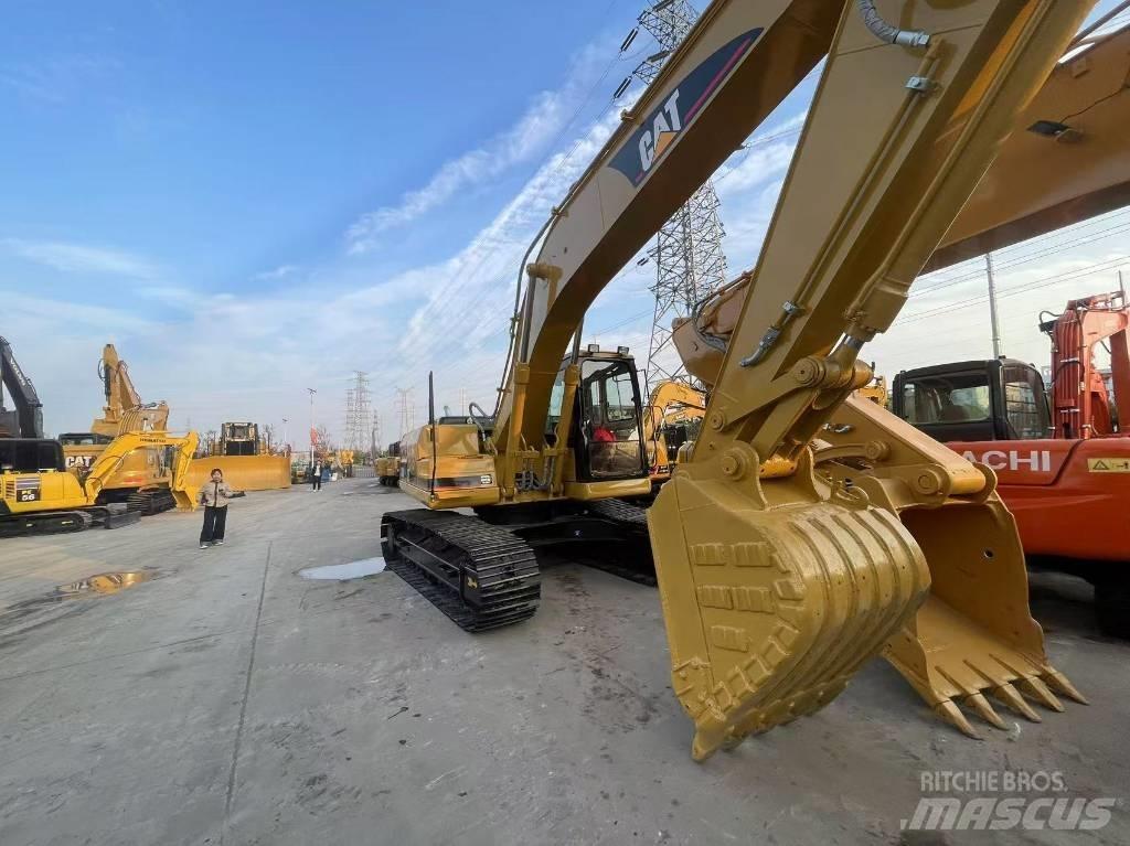 CAT 320 B Paletli ekskavatörler