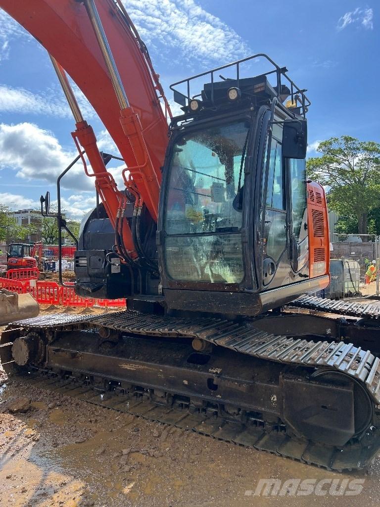 Hitachi ZX 225/6 Paletli ekskavatörler