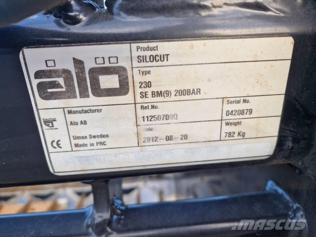 Ålö Silocut 230 . S-BM Ön yükleyici atasmanlar