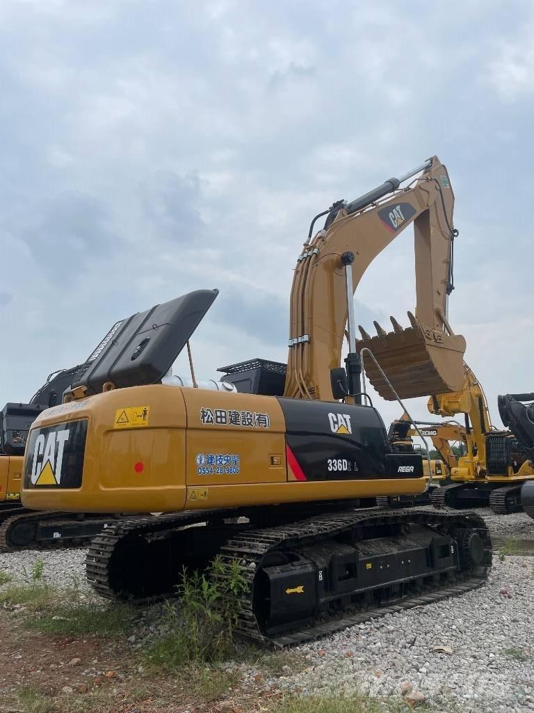 CAT 336D2 Paletli ekskavatörler