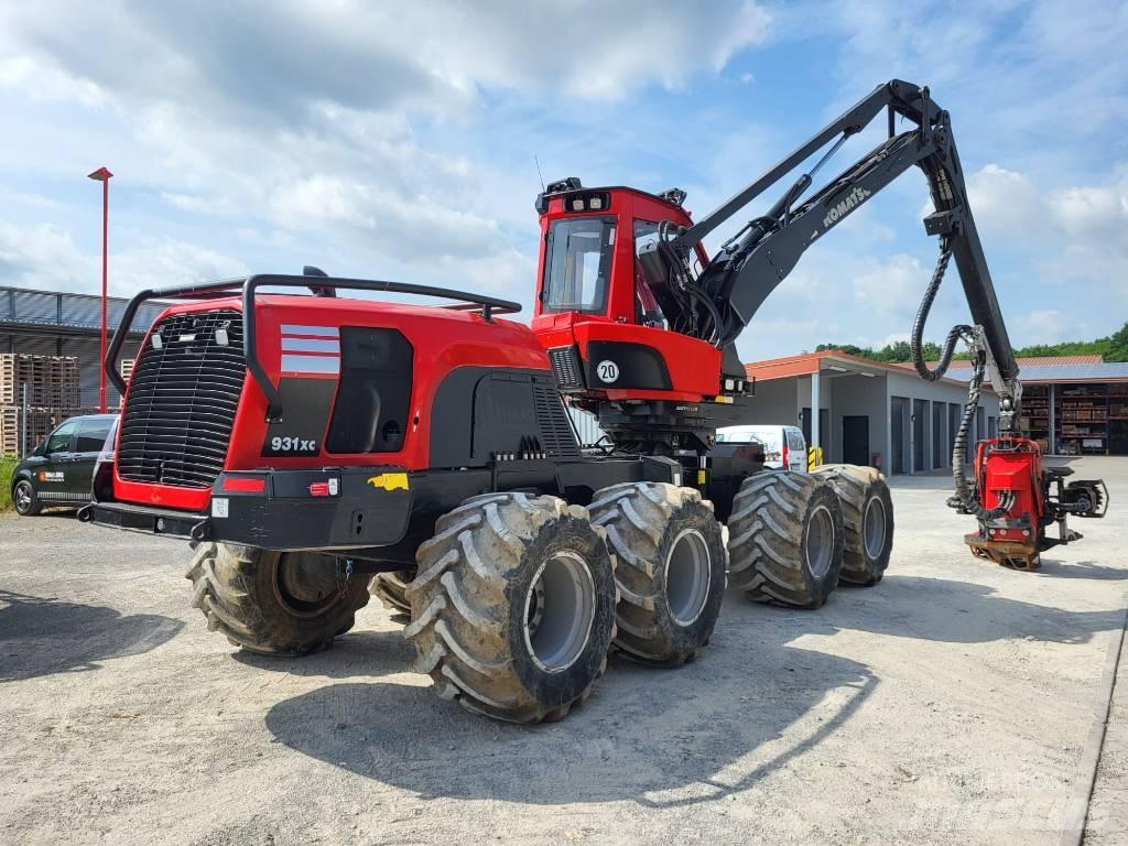 Komatsu 931 XC Biçerdöverler