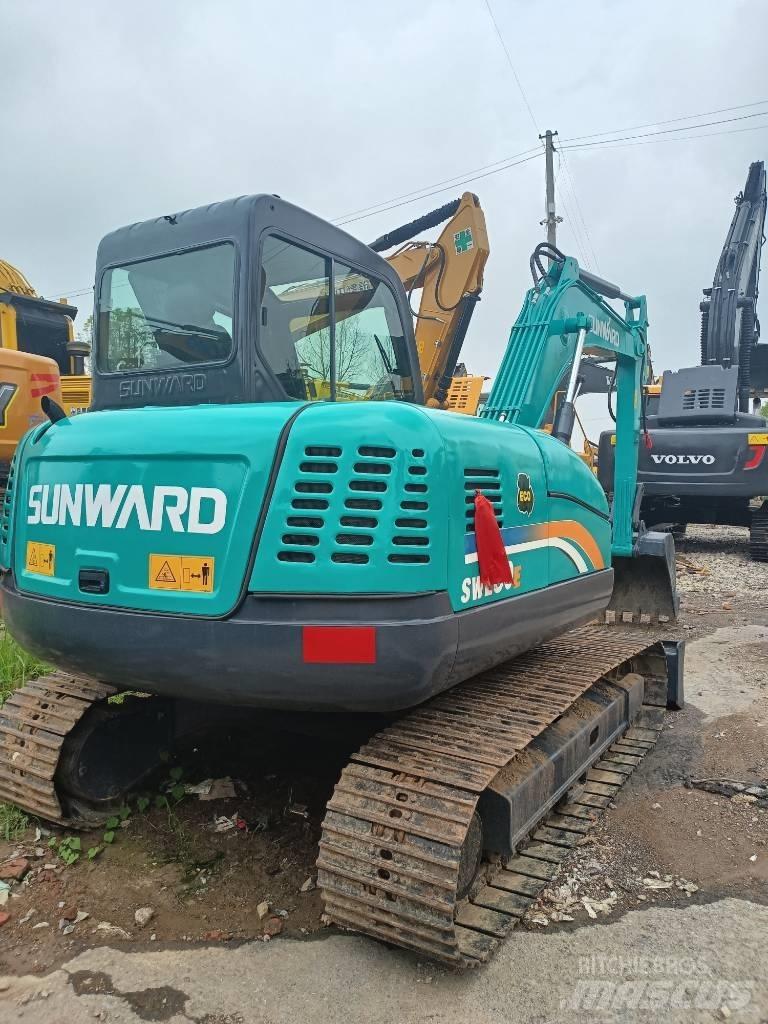 Sunward SWE 80 Paletli ekskavatörler