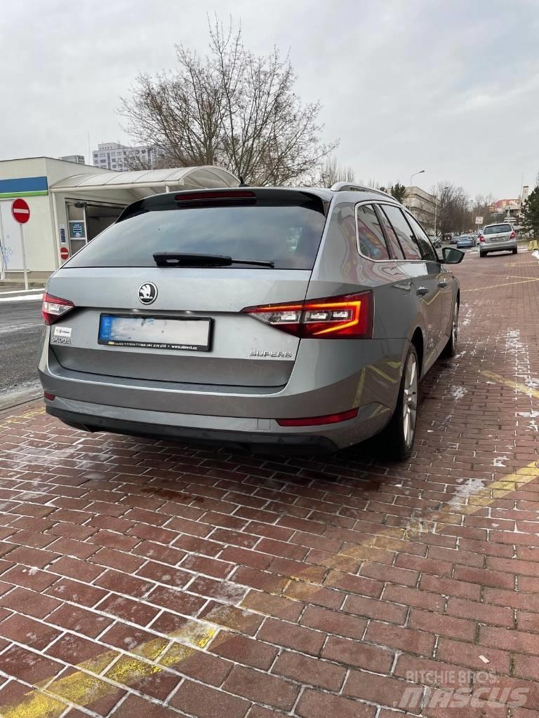 Skoda Superb Otomobiller