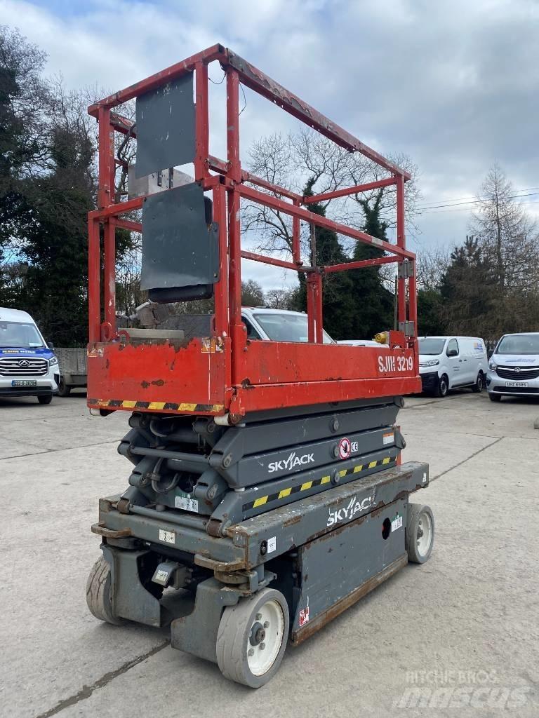 SkyJack SJ 3219 Makasli platformlar