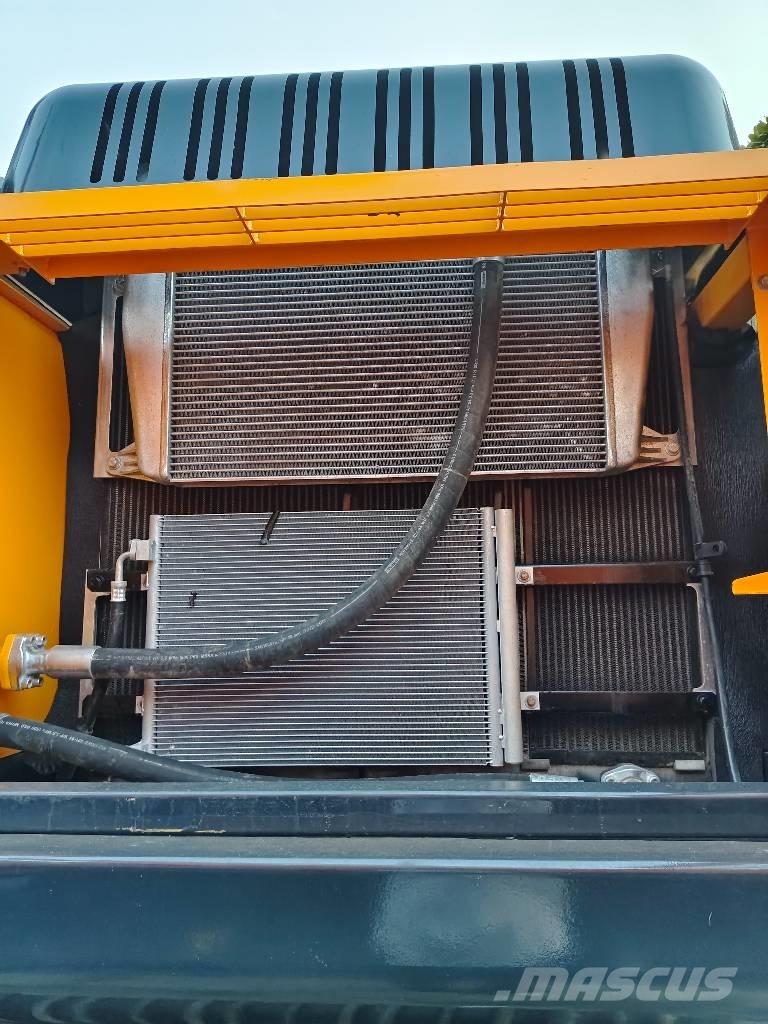 Hyundai R305LC-9T Paletli ekskavatörler