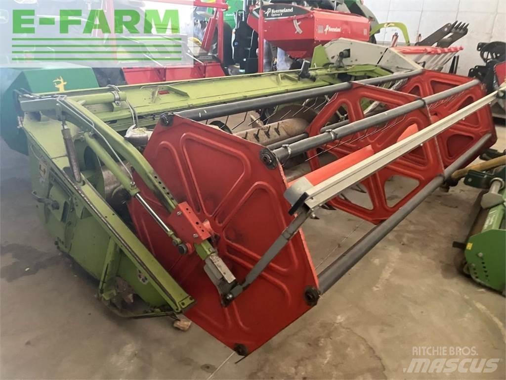 CLAAS Mega 370 Biçerdöverler
