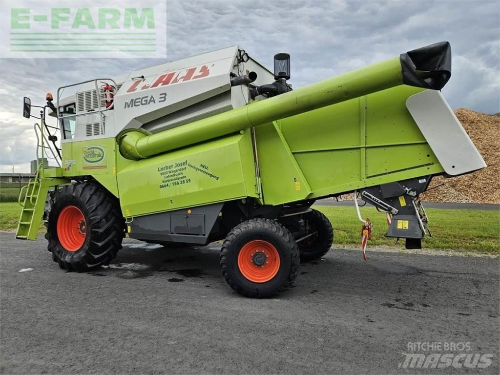 CLAAS Mega 370 Biçerdöverler