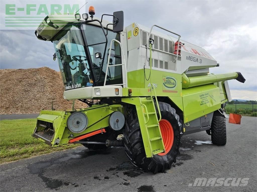 CLAAS Mega 370 Biçerdöverler