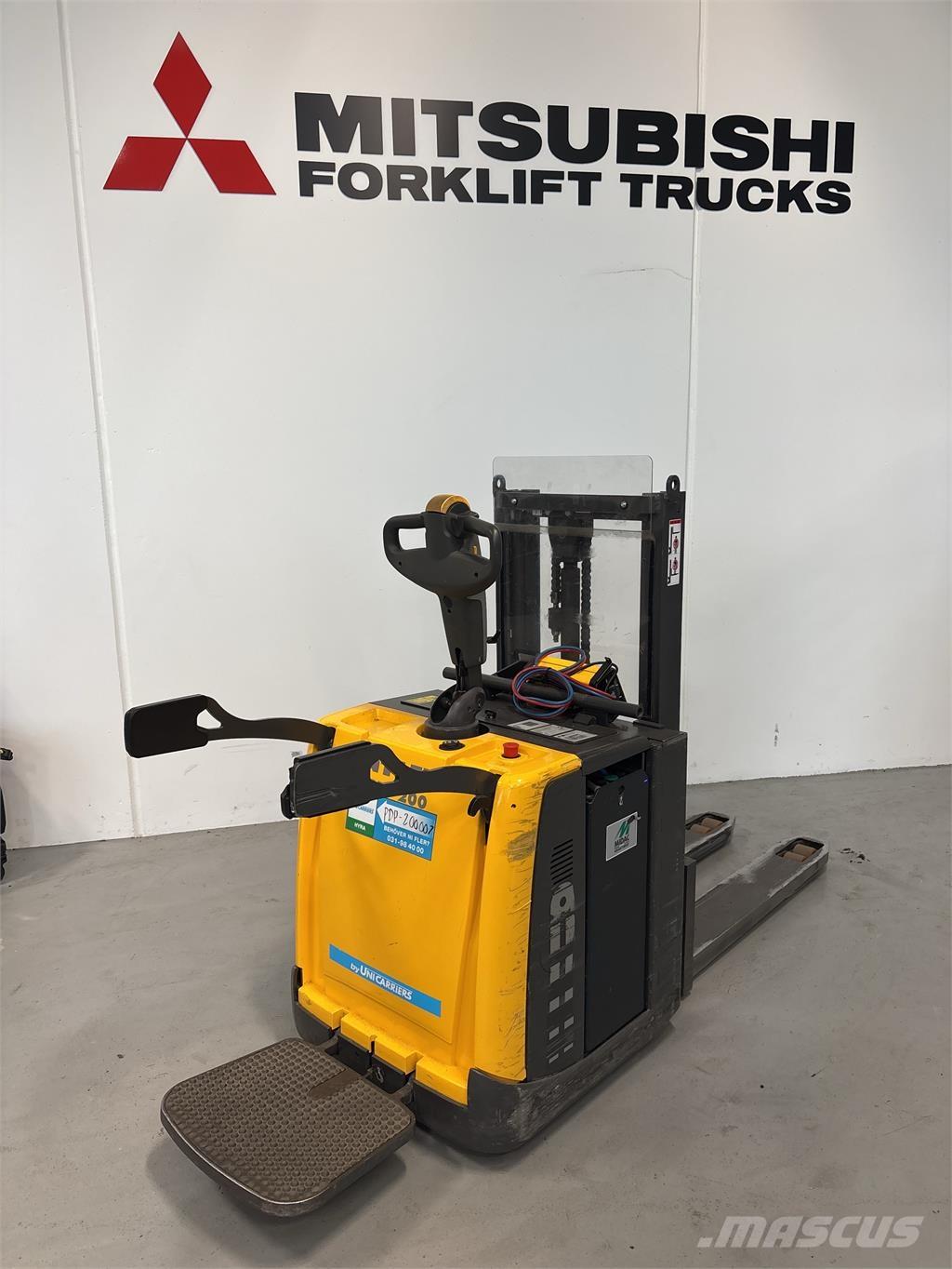 Atlet PDP200 Akülü depo ekipmanları