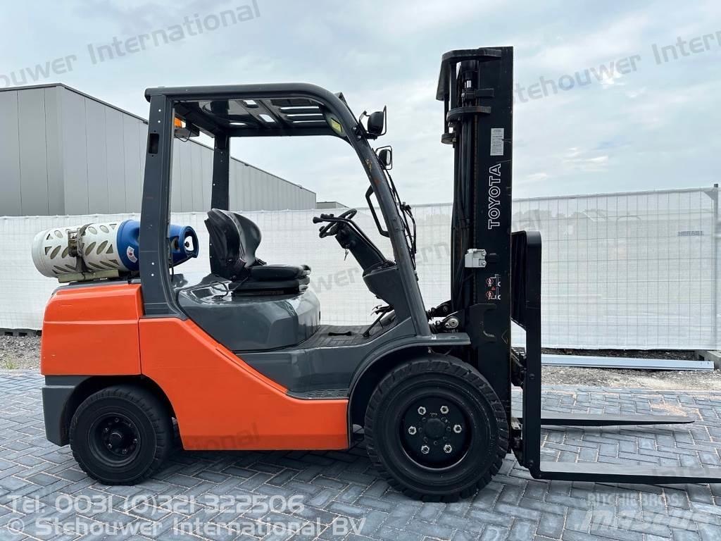 Toyota 02-8FGJF35 LPG'li forkliftler