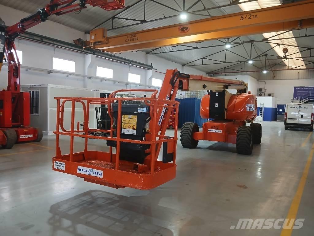JLG 800 AJ Körüklü personel platformları