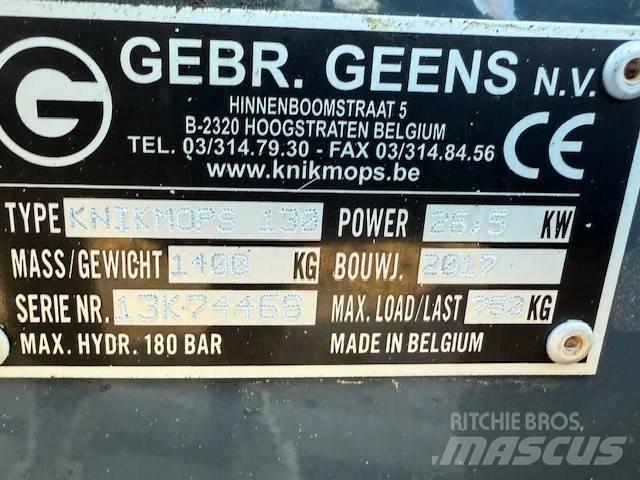 Knikmops KM 130 Mini yükleyiciler