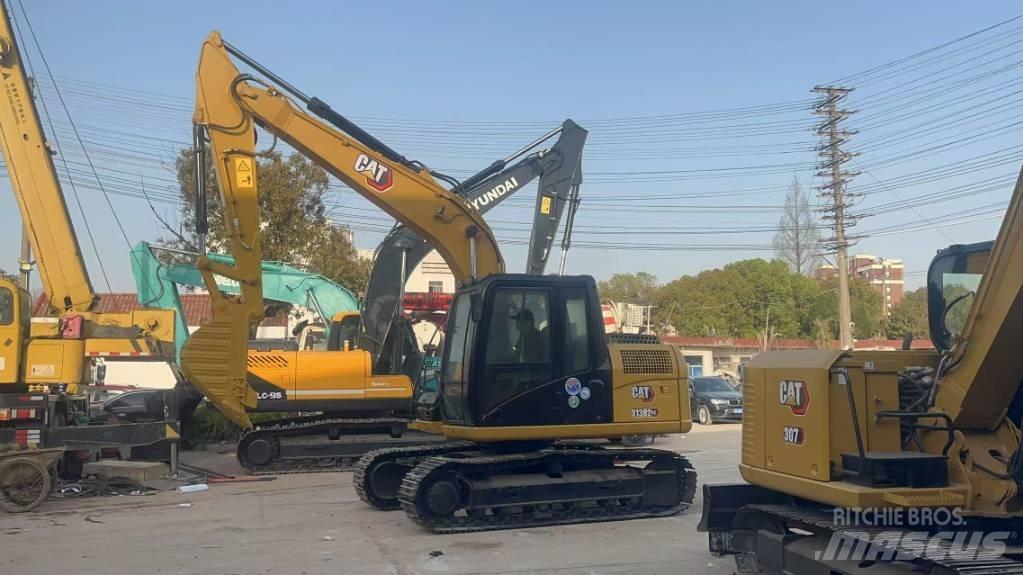 CAT 313 D Paletli ekskavatörler