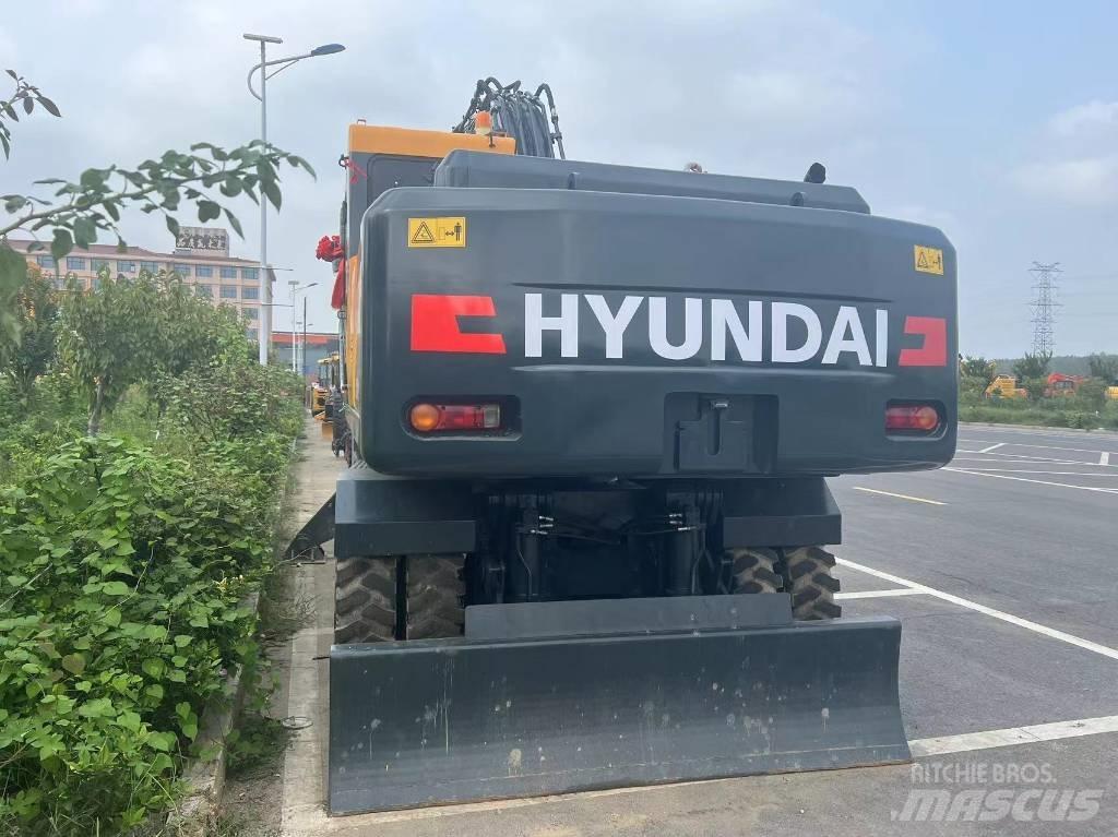 Hyundai 210WVS Lastik tekerli ekskavatörler