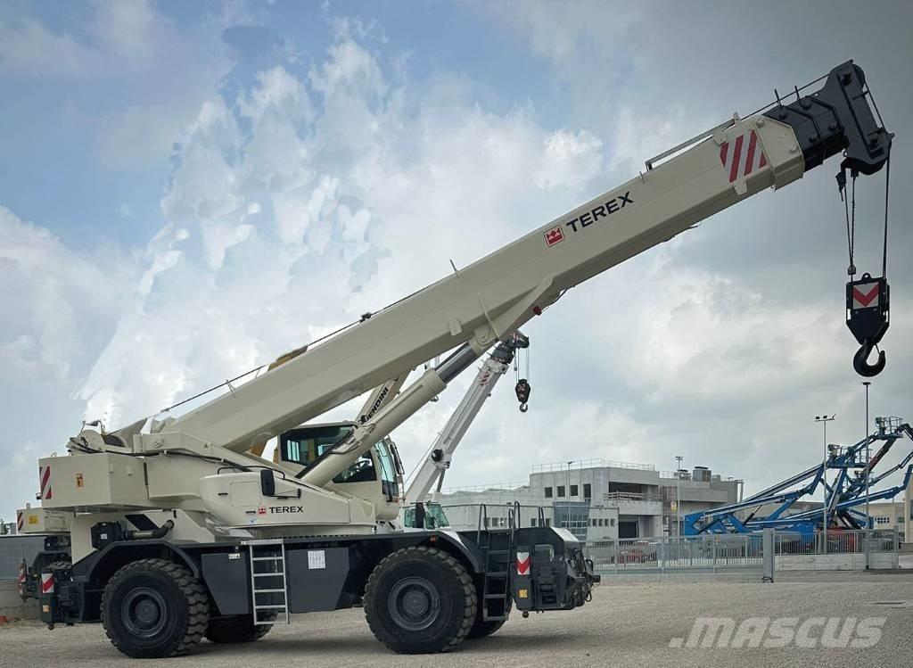 Terex Quadstar 1075 Arazi Tipi Vinçler (RT)