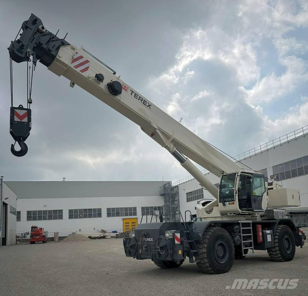 Terex Quadstar 1075 Arazi Tipi Vinçler (RT)
