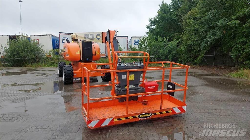 JLG 800AJ Körüklü personel platformları