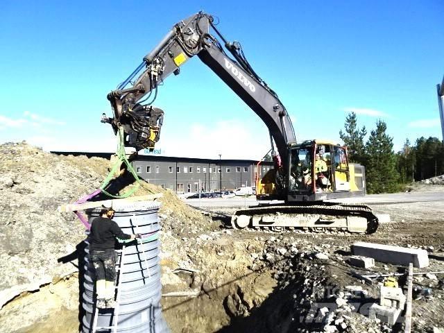 Volvo EC220EL Paletli ekskavatörler