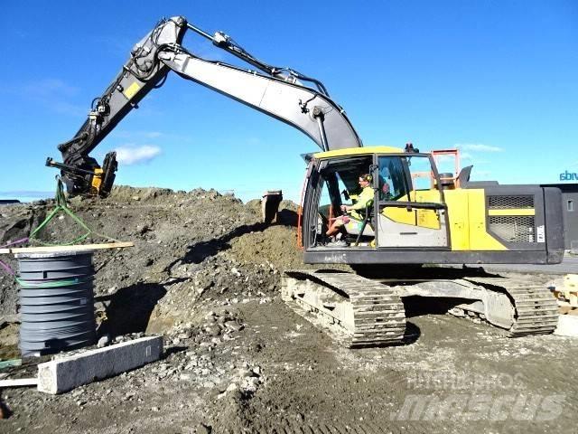 Volvo EC220EL Paletli ekskavatörler