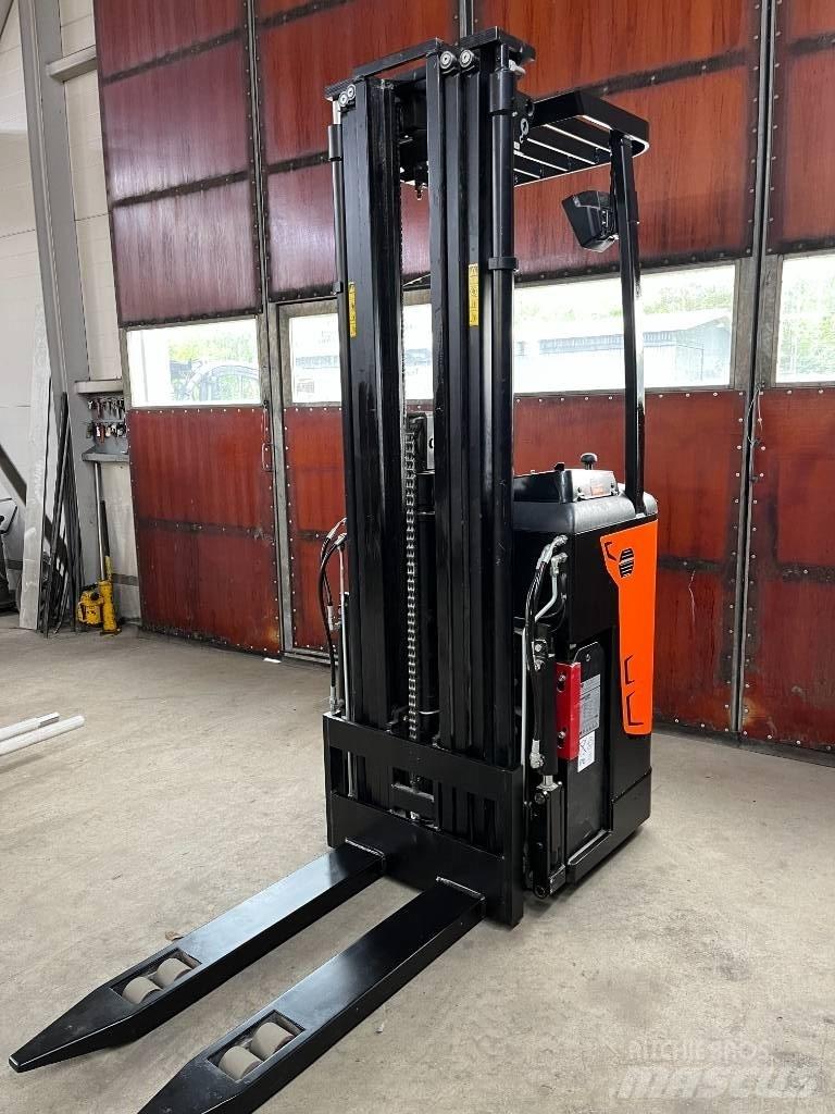 Rocla SST 16 AC Akülü depo ekipmanları