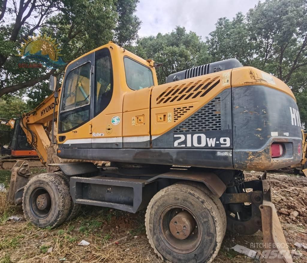 Hyundai R210W-9 Lastik tekerli ekskavatörler