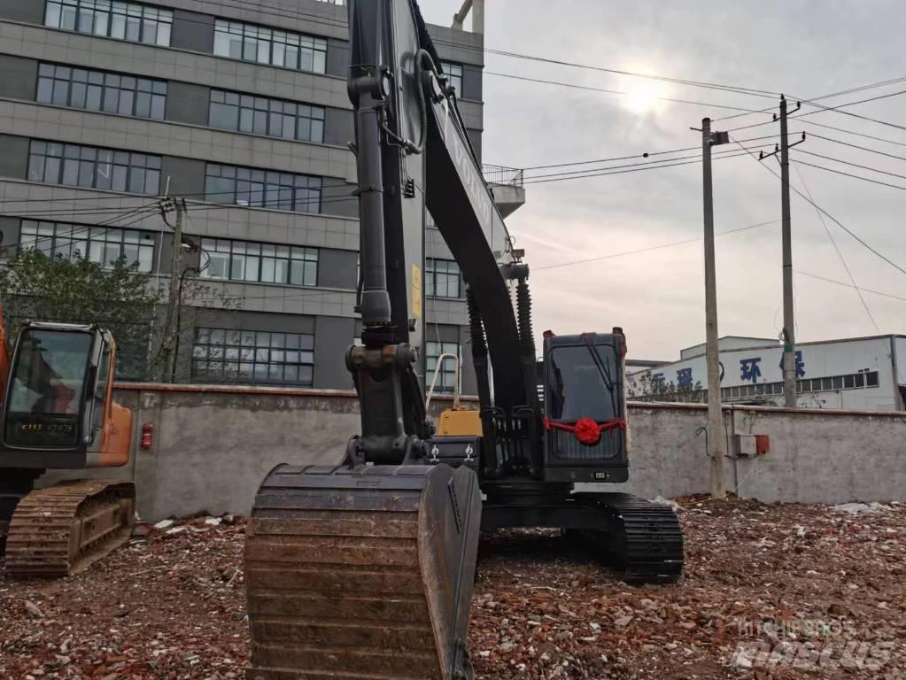 Volvo EC 210 Paletli ekskavatörler
